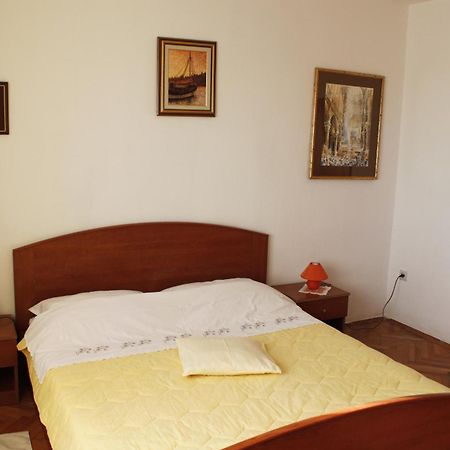 שיבניק Apartment Heli מראה חיצוני תמונה
